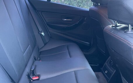 BMW 3 серия, 2014 год, 1 600 000 рублей, 12 фотография