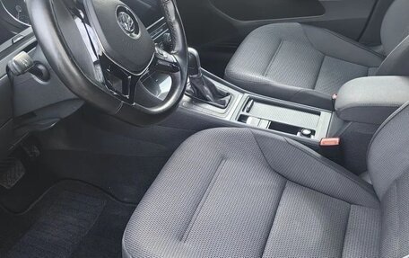 Volkswagen Golf VII, 2018 год, 1 730 000 рублей, 10 фотография