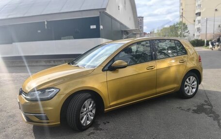 Volkswagen Golf VII, 2018 год, 1 730 000 рублей, 3 фотография