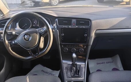 Volkswagen Golf VII, 2018 год, 1 730 000 рублей, 15 фотография