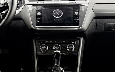 Volkswagen Tiguan II, 2018 год, 1 990 000 рублей, 11 фотография