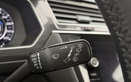 Volkswagen Tiguan II, 2018 год, 1 990 000 рублей, 16 фотография
