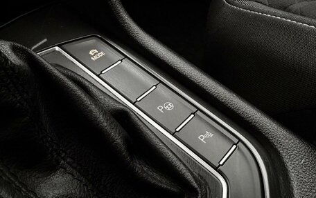 Volkswagen Tiguan II, 2018 год, 1 990 000 рублей, 25 фотография