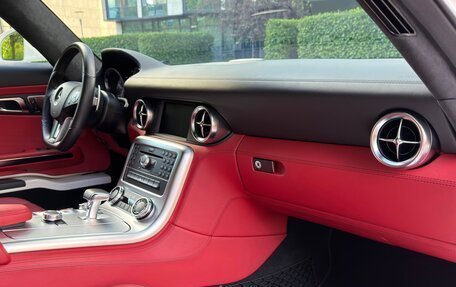 Mercedes-Benz SLS AMG, 2011 год, 27 500 000 рублей, 30 фотография