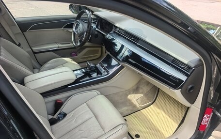 Audi A8, 2018 год, 4 000 000 рублей, 9 фотография