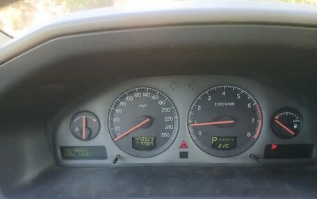 Volvo V70 III рестайлинг, 2001 год, 610 000 рублей, 11 фотография