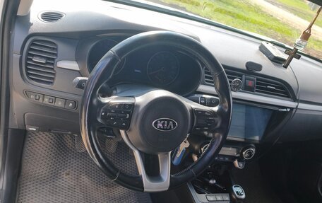 KIA Rio IV, 2018 год, 1 400 000 рублей, 9 фотография