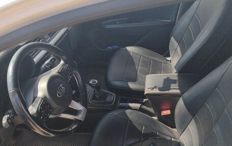 KIA Rio IV, 2018 год, 1 400 000 рублей, 8 фотография