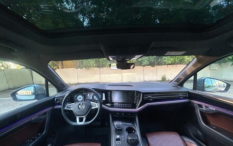 Volkswagen Touareg III, 2019 год, 3 800 000 рублей, 5 фотография
