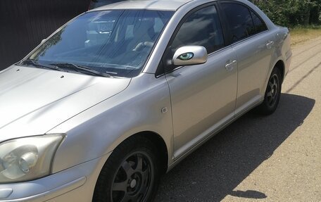 Toyota Avensis III рестайлинг, 2006 год, 730 000 рублей, 4 фотография