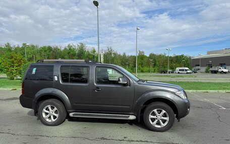 Nissan Pathfinder, 2011 год, 1 900 000 рублей, 1 фотография