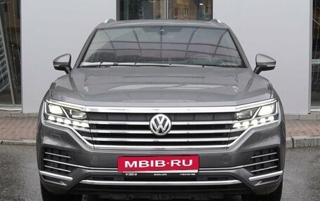 Volkswagen Touareg III, 2020 год, 6 650 000 рублей, 2 фотография