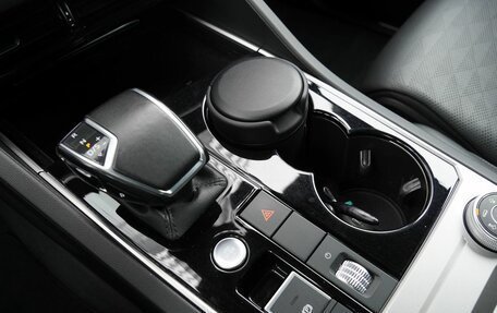 Volkswagen Touareg III, 2020 год, 6 650 000 рублей, 33 фотография