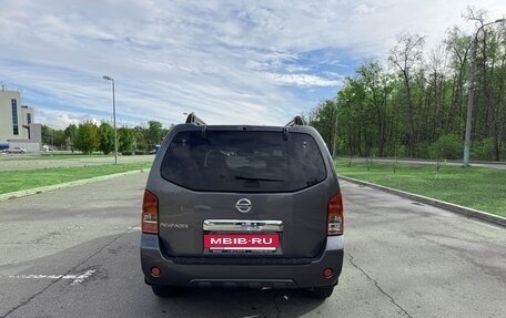Nissan Pathfinder, 2011 год, 1 900 000 рублей, 4 фотография