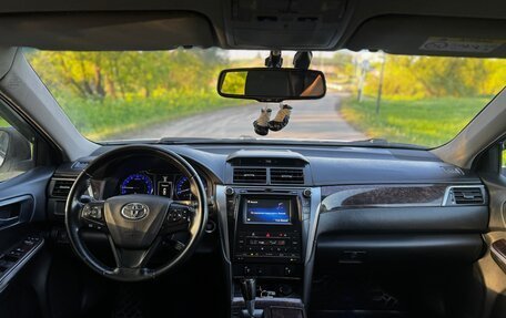 Toyota Camry, 2017 год, 1 800 000 рублей, 20 фотография