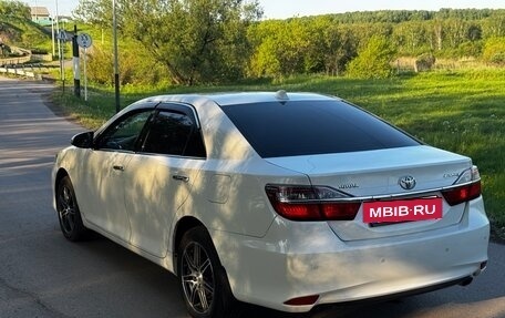 Toyota Camry, 2017 год, 1 800 000 рублей, 4 фотография