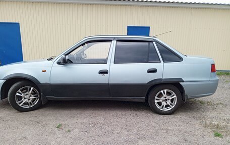 Daewoo Nexia I рестайлинг, 2010 год, 250 000 рублей, 9 фотография