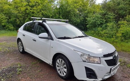 Chevrolet Cruze II, 2013 год, 675 000 рублей, 3 фотография