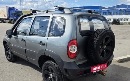 Chevrolet Niva I рестайлинг, 2015 год, 760 000 рублей, 5 фотография