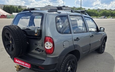 Chevrolet Niva I рестайлинг, 2015 год, 760 000 рублей, 4 фотография