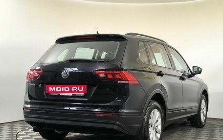 Volkswagen Tiguan II, 2020 год, 2 450 000 рублей, 3 фотография