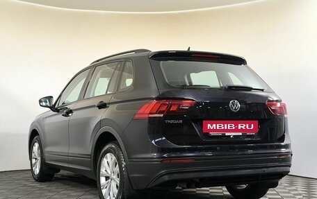 Volkswagen Tiguan II, 2020 год, 2 450 000 рублей, 5 фотография