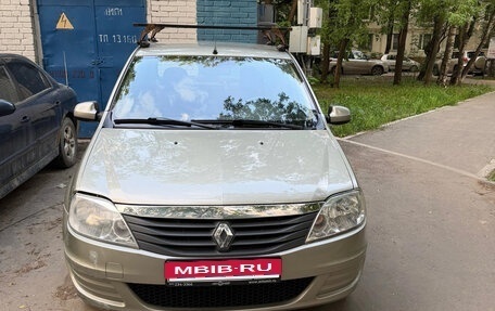 Renault Logan I, 2013 год, 447 000 рублей, 1 фотография