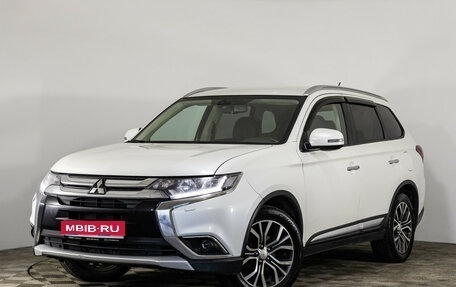 Mitsubishi Outlander III рестайлинг 3, 2015 год, 1 499 000 рублей, 1 фотография