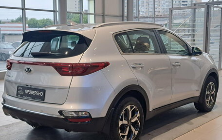 KIA Sportage IV рестайлинг, 2021 год, 2 664 000 рублей, 5 фотография
