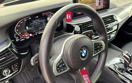 BMW 5 серия, 2020 год, 4 900 000 рублей, 19 фотография