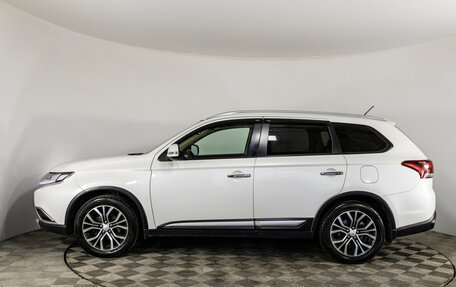 Mitsubishi Outlander III рестайлинг 3, 2015 год, 1 499 000 рублей, 8 фотография