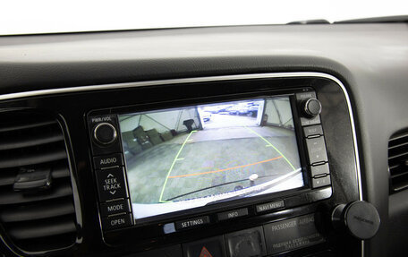 Mitsubishi Outlander III рестайлинг 3, 2015 год, 1 499 000 рублей, 15 фотография
