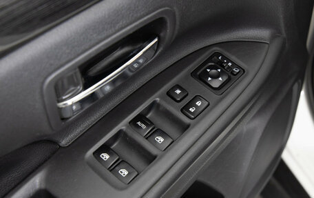 Mitsubishi Outlander III рестайлинг 3, 2015 год, 1 499 000 рублей, 18 фотография