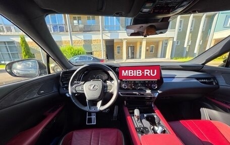 Lexus RX IV рестайлинг, 2023 год, 9 499 000 рублей, 13 фотография