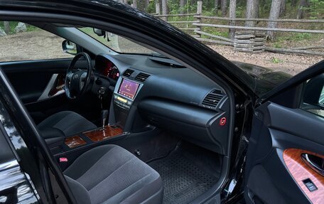 Toyota Camry, 2011 год, 1 350 000 рублей, 12 фотография