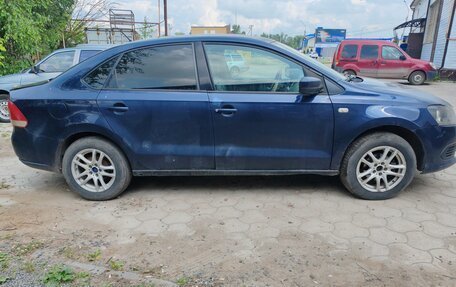 Volkswagen Polo VI (EU Market), 2011 год, 265 000 рублей, 2 фотография