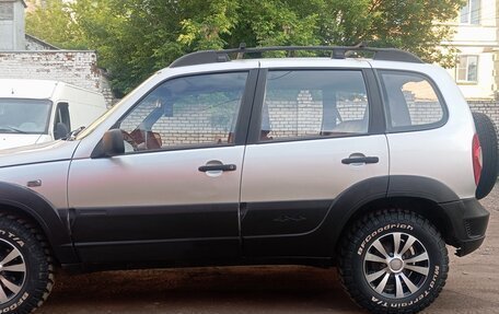 Chevrolet Niva I рестайлинг, 2003 год, 355 000 рублей, 9 фотография