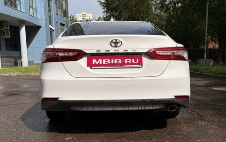 Toyota Camry, 2021 год, 3 000 000 рублей, 5 фотография