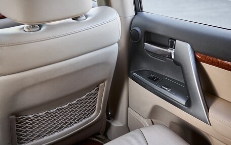 Toyota Land Cruiser 200, 2013 год, 5 900 000 рублей, 22 фотография