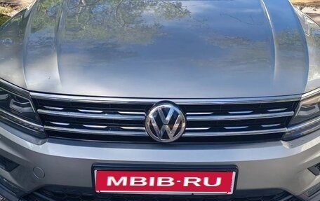 Volkswagen Tiguan II, 2017 год, 2 600 000 рублей, 1 фотография