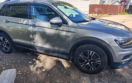Volkswagen Tiguan II, 2017 год, 2 600 000 рублей, 4 фотография