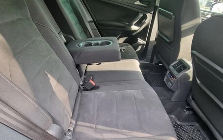 Volkswagen Tiguan II, 2017 год, 2 600 000 рублей, 10 фотография