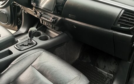Toyota Hilux VIII, 2018 год, 2 950 000 рублей, 9 фотография