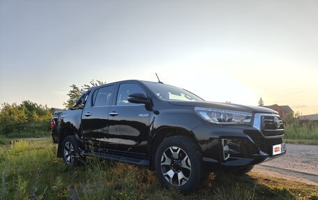 Toyota Hilux VIII, 2018 год, 2 950 000 рублей, 3 фотография