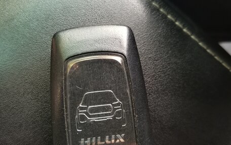 Toyota Hilux VIII, 2018 год, 2 950 000 рублей, 13 фотография