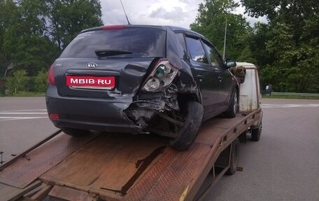 KIA cee'd I рестайлинг, 2009 год, 300 000 рублей, 1 фотография