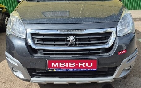 Peugeot Partner II рестайлинг 2, 2018 год, 1 250 000 рублей, 1 фотография