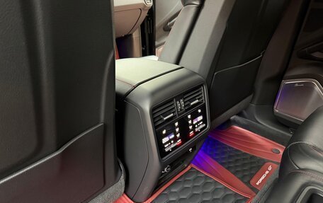 Porsche Cayenne III, 2022 год, 20 900 000 рублей, 23 фотография