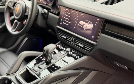 Porsche Cayenne III, 2022 год, 20 900 000 рублей, 22 фотография