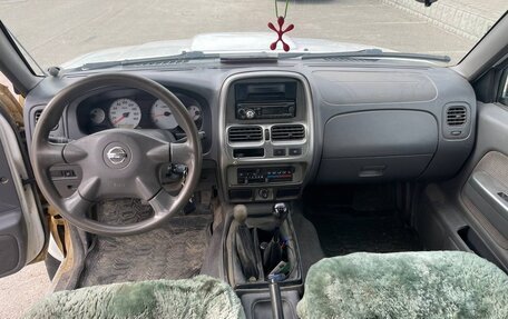 Nissan NP300, 2012 год, 890 000 рублей, 11 фотография